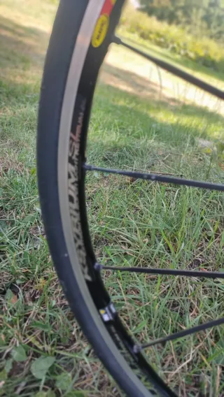 Bicicleta de carretera de carbono KTM