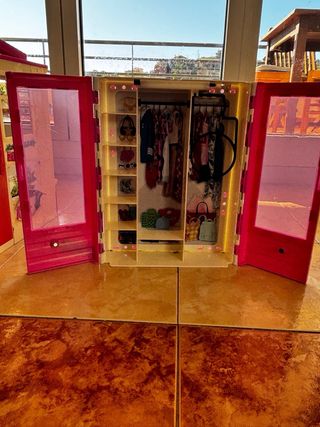 Casa y Vestidor Barbie