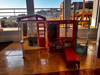 Casa y Vestidor Barbie