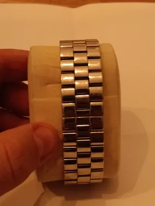 Reloj NEW WORLD Caballero Negro/Plata