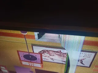 Televisor destrozado Negro