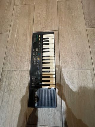 Piano Casio SK 1