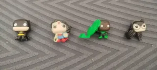 Figuras Kinder Joy DC