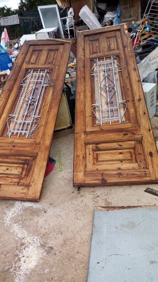 2 Puertas de Madera Rústicas