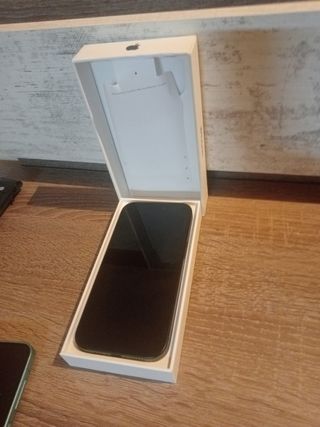 iPhone 15 vendo. Sin roturas,está perfecto.