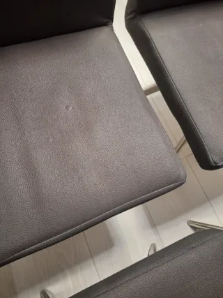 Juego de 4 sillas modernas tapizadas