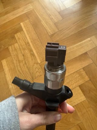 Inyectores diésel coche Nissan Almera Tino