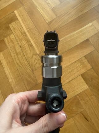 Inyectores diésel coche Nissan Almera Tino