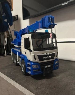 Bruder Camion Gru Man TGS