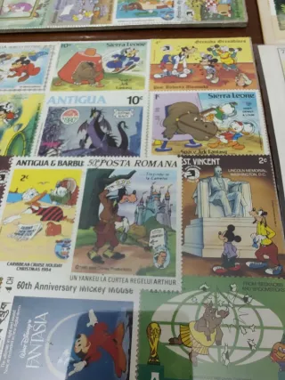 Collezione francobolli Walt Disney