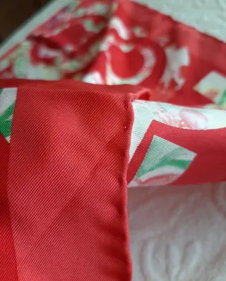 Foulard Salvatore Ferragamo in pura seta