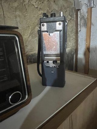 Radio Vintage Marrón y Negro