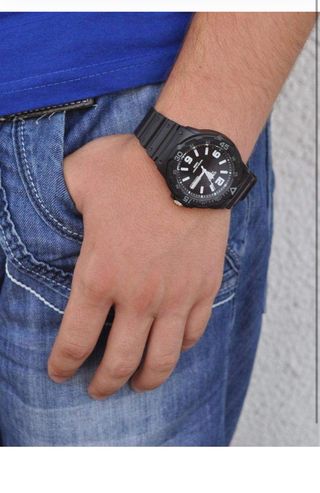 Reloj Casio Quartz Negro Hombre