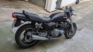 Kawasaki Zephyr 750 Negra