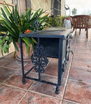 Cocina antigua de leña negra