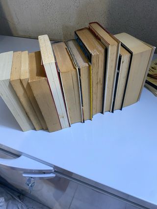 Lote de libros  bastante antiguos año76 algunos