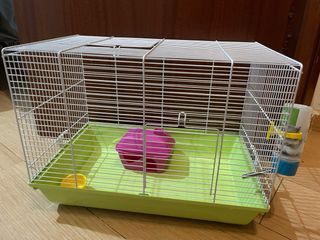 Jaula para hámster con accesorios