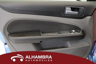 Ford FOCUS 1.6 TREND AUTO 5P