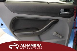 Ford FOCUS 1.6 TREND AUTO 5P