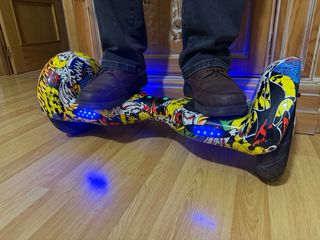 Hoverboard con diseño graffiti