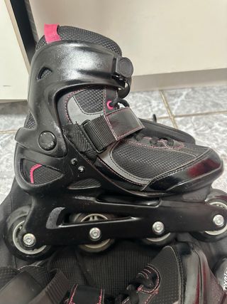 Patines en línea + Casco + Protecciones