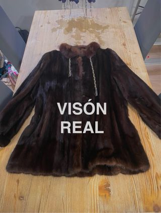 Abrigo de piel pelo marrón