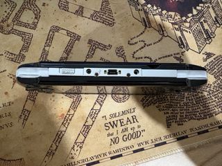 Sony PSP 3004 von cargador y juego god of war