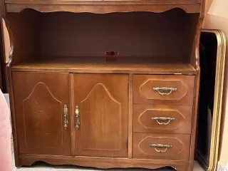 Mueble TV madera con cajones y puertas