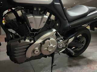 Yamaha MT-01 Naked Negra/Plateada