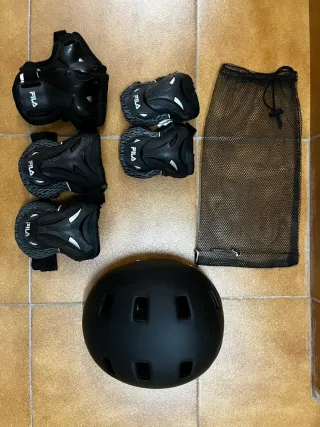 Casco y protecciones Fila patinaje