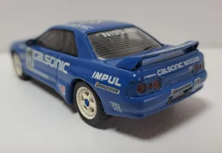 Miniatura Nissan Skyline GTR R32 1/43