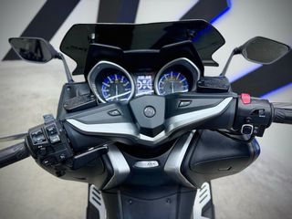 Tmax 530 DX AKRAPOVIC