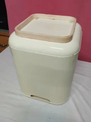 Sgabello contenitore da bagno Giò Style anni '80