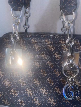 Bolso Guess Marrón y Dorado