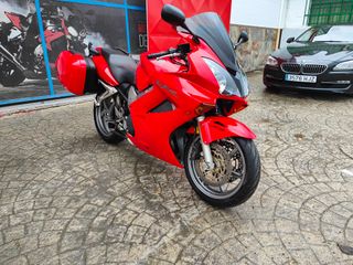 Honda VFR 800 Roja 2005 - 69.000 km