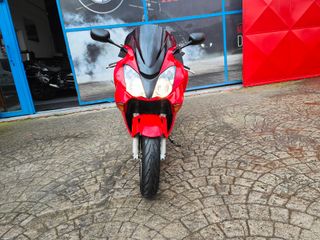 Honda VFR 800 Roja 2005 - 69.000 km