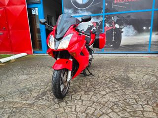Honda VFR 800 Roja 2005 - 69.000 km