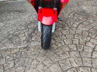 Honda VFR 800 Roja 2005 - 69.000 km