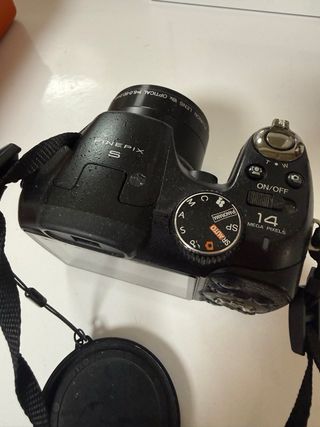 Fujifilm FinePix S2800HD Cámara Digital