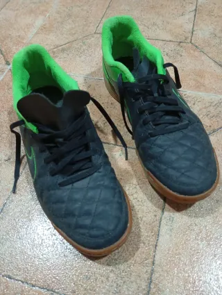 Zapatillas Nike Fútbol Sala Negras y Verdes