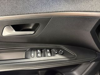 PEUGEOT 3008 2019 1.2 130CV ALLURE