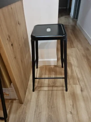 Sgabello da cucina nero in metallo