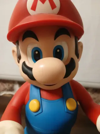 Estatua Super Mario 30cm - First 4 Figures