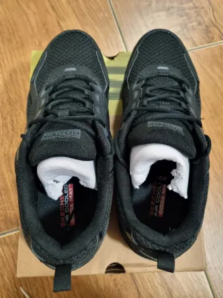 Zapatillas Skechers GOrun Negras