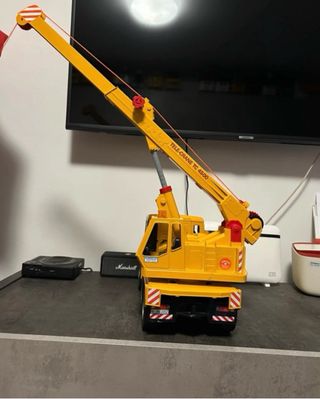 Bruder Camion Man TGA Gru Giallo