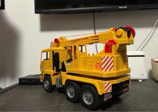 Bruder Camion Man TGA Gru Giallo