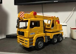 Bruder Camion Man TGA Gru Giallo