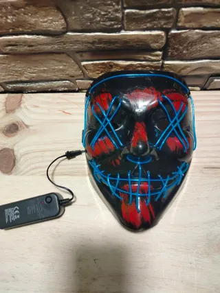 Máscara inspirada de la película The Purge LED