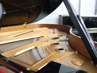 Piano cola Yamaha C3 5.564.422 con sistema Silent