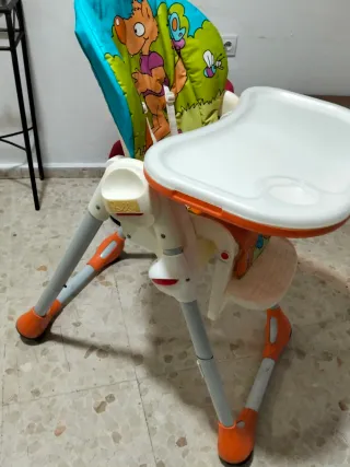 Trona Chicco infantil con estampado